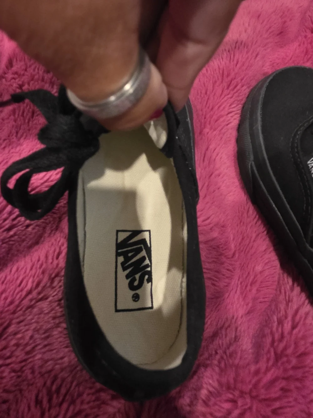 Vans simple black